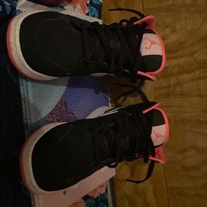 I’m selling this Jordan shoes
